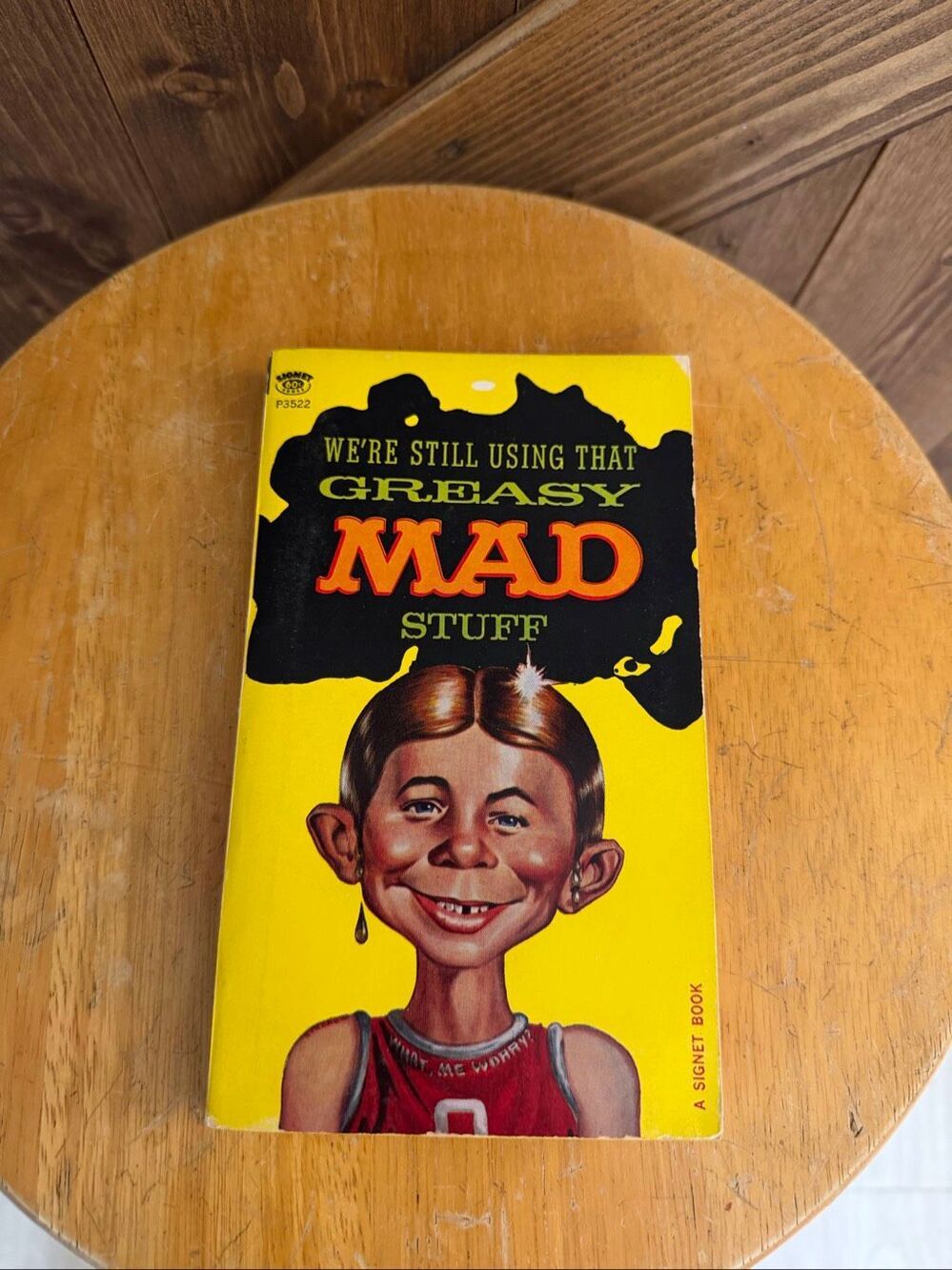 Vintage We’re Still Using That Greasy MAD Stuff Signet Paperback P3522 (9202)